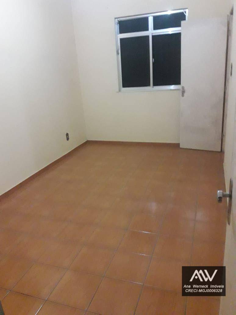 Casa de Condomínio à venda com 4 quartos, 300m² - Foto 3