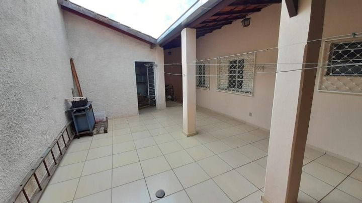 Casa à venda com 4 quartos, 222m² - Foto 19