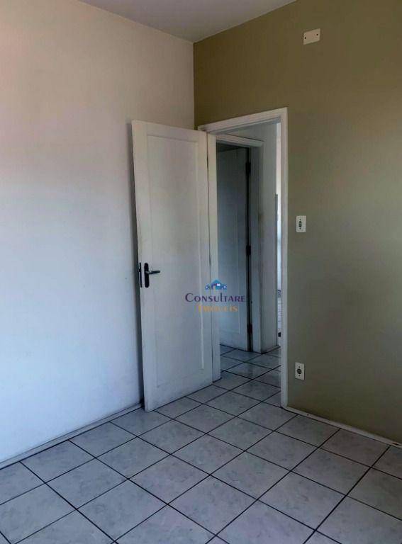 Apartamento à venda com 2 quartos, 68m² - Foto 11