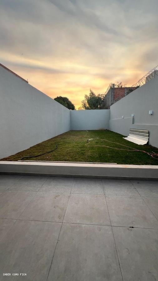 Casa à venda com 3 quartos, 292m² - Foto 4