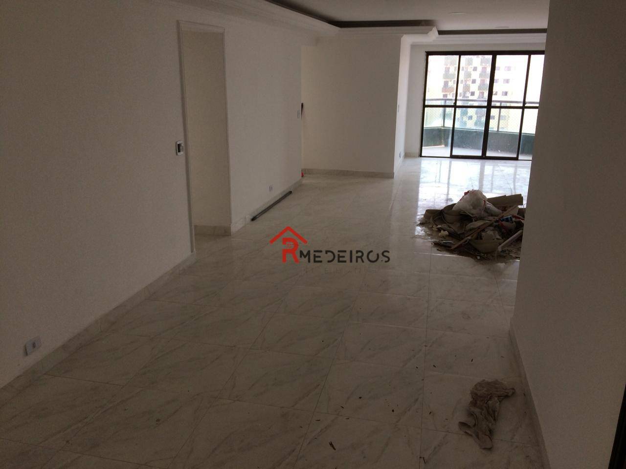 Cobertura à venda com 3 quartos, 230m² - Foto 5