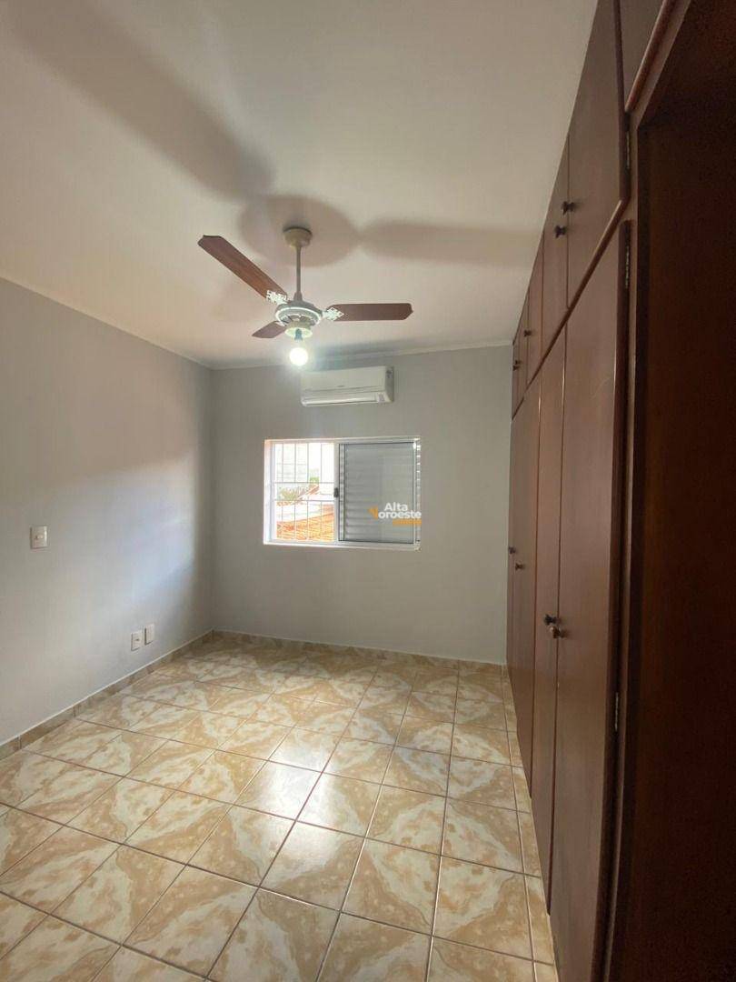 Sobrado à venda com 3 quartos, 230m² - Foto 27