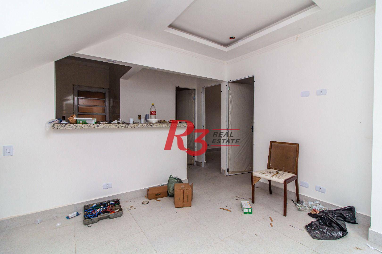 Casa à venda com 2 quartos, 50m² - Foto 2