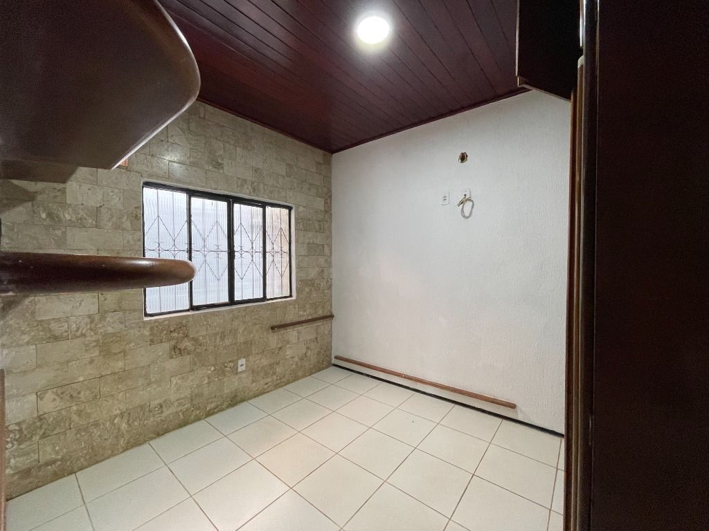 Casa à venda com 4 quartos, 400m² - Foto 24