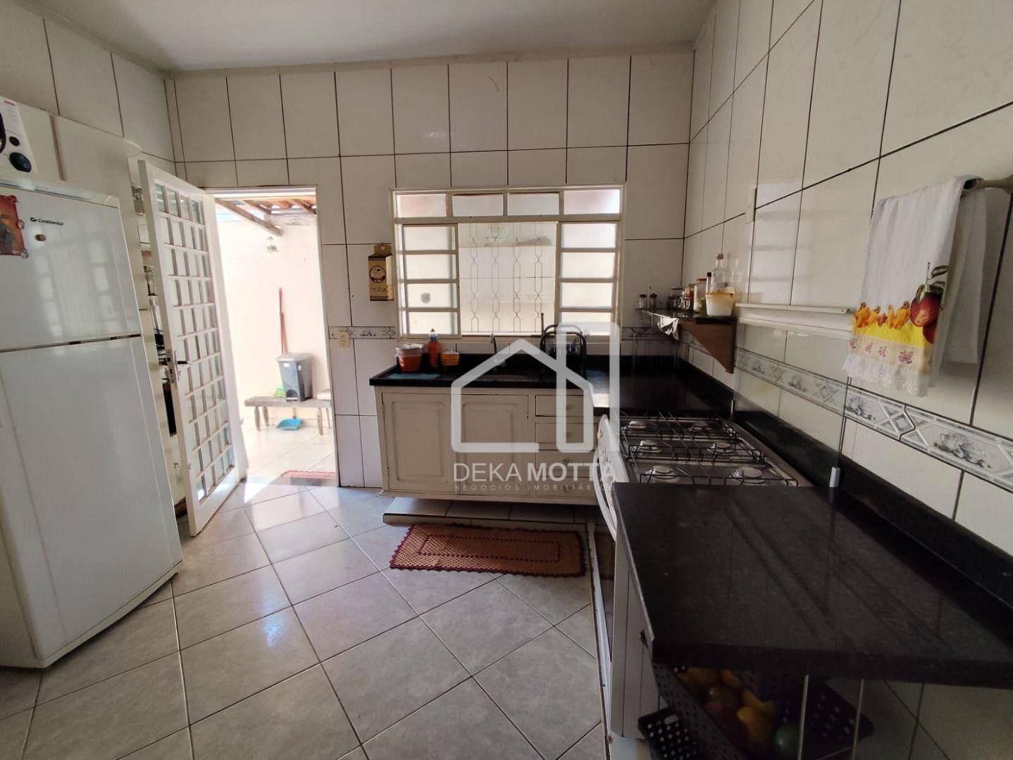 Casa à venda com 3 quartos, 160m² - Foto 3