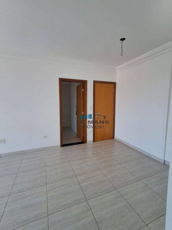 Apartamento à venda com 3 quartos, 101m² - Foto 3