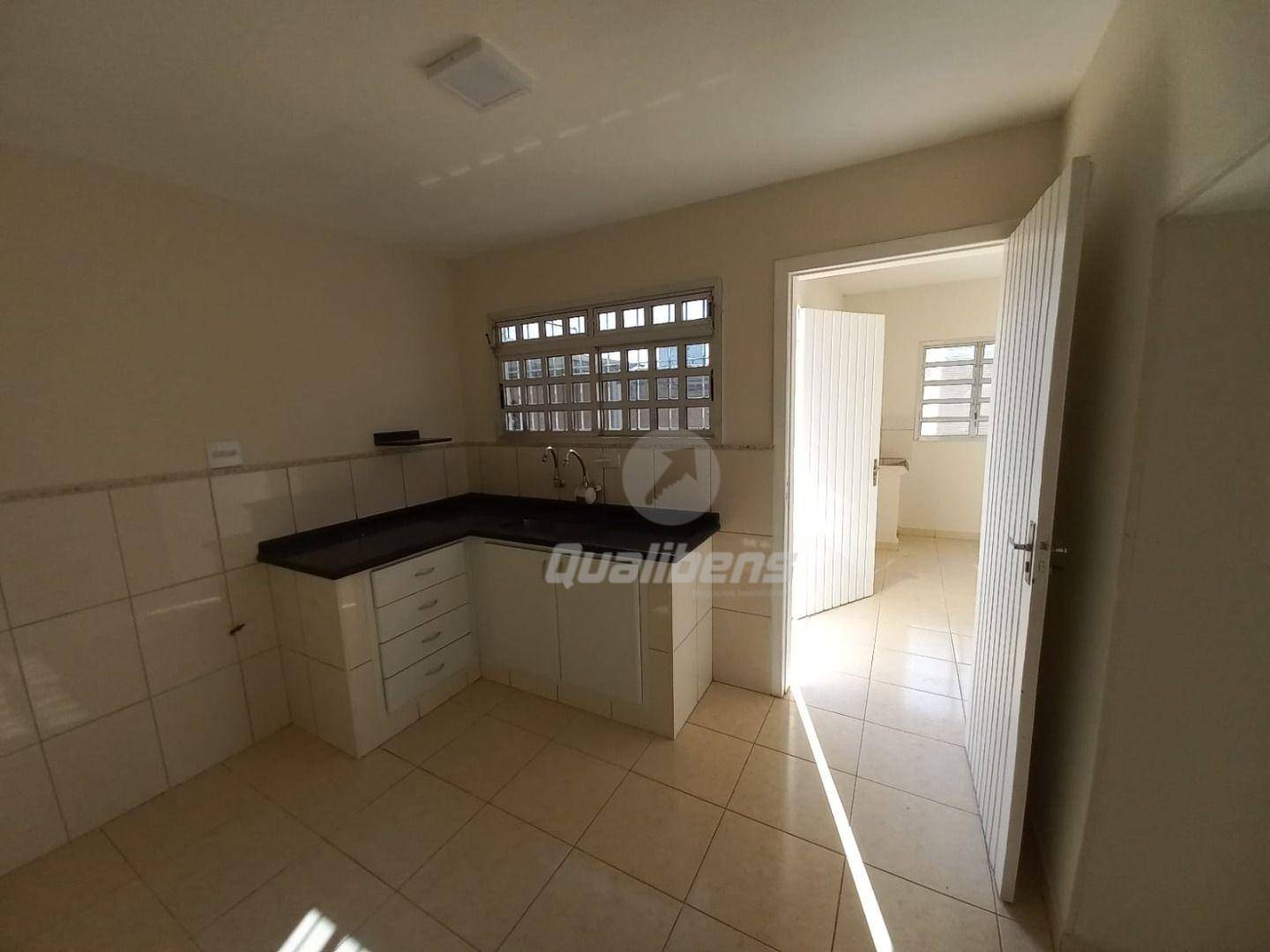 Casa à venda com 3 quartos, 172m² - Foto 14