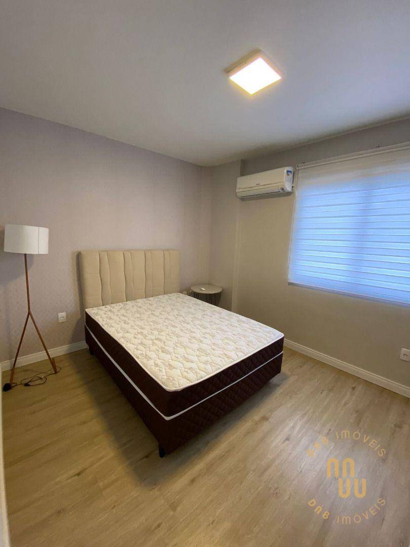 Apartamento à venda com 3 quartos, 125m² - Foto 9