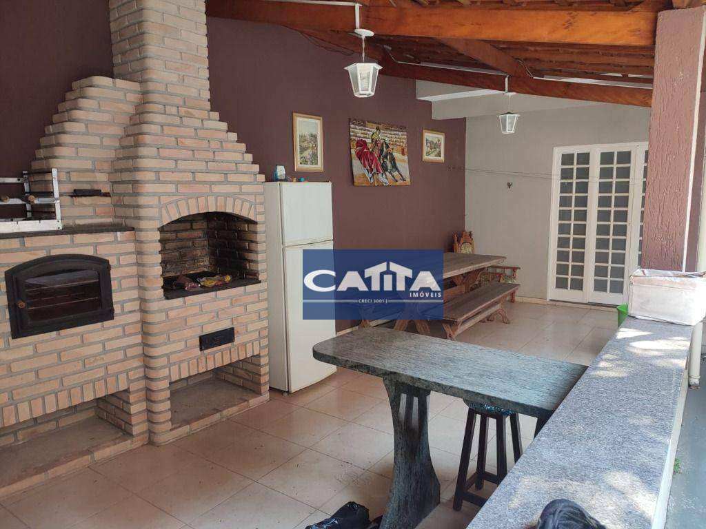 Casa à venda com 4 quartos, 300m² - Foto 17