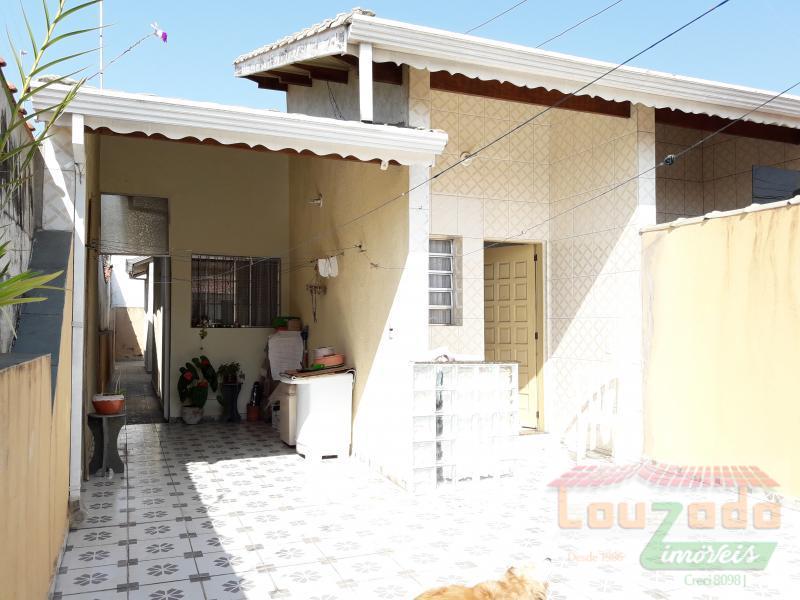 Casa à venda com 2 quartos, 125m² - Foto 1