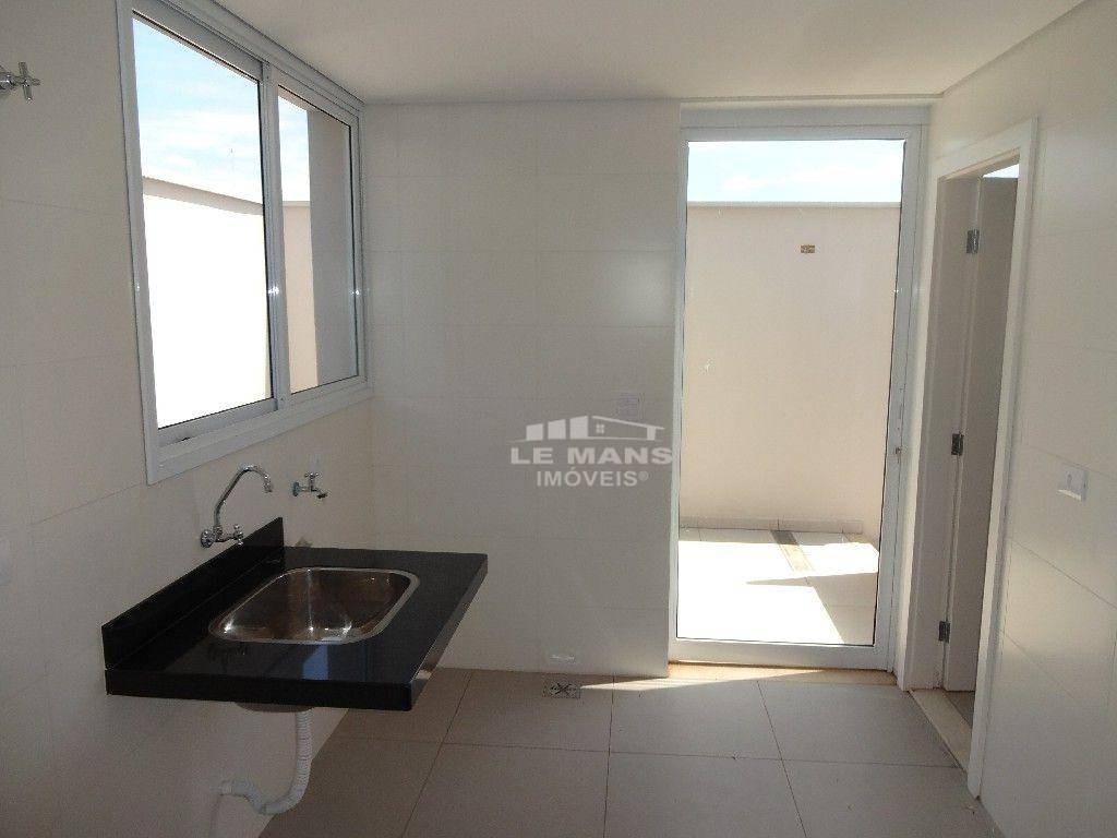 Casa de Condomínio à venda com 3 quartos, 287m² - Foto 15