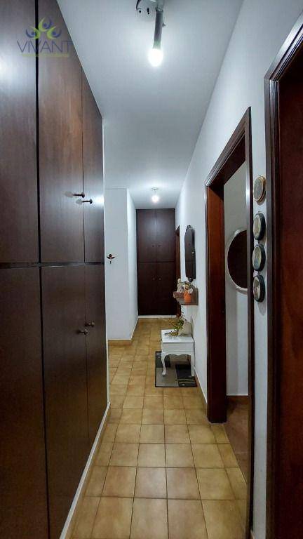 Casa para alugar com 5 quartos, 420m² - Foto 47