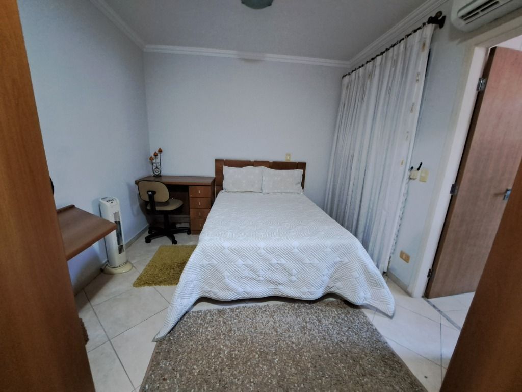 Apartamento à venda com 4 quartos, 147m² - Foto 8