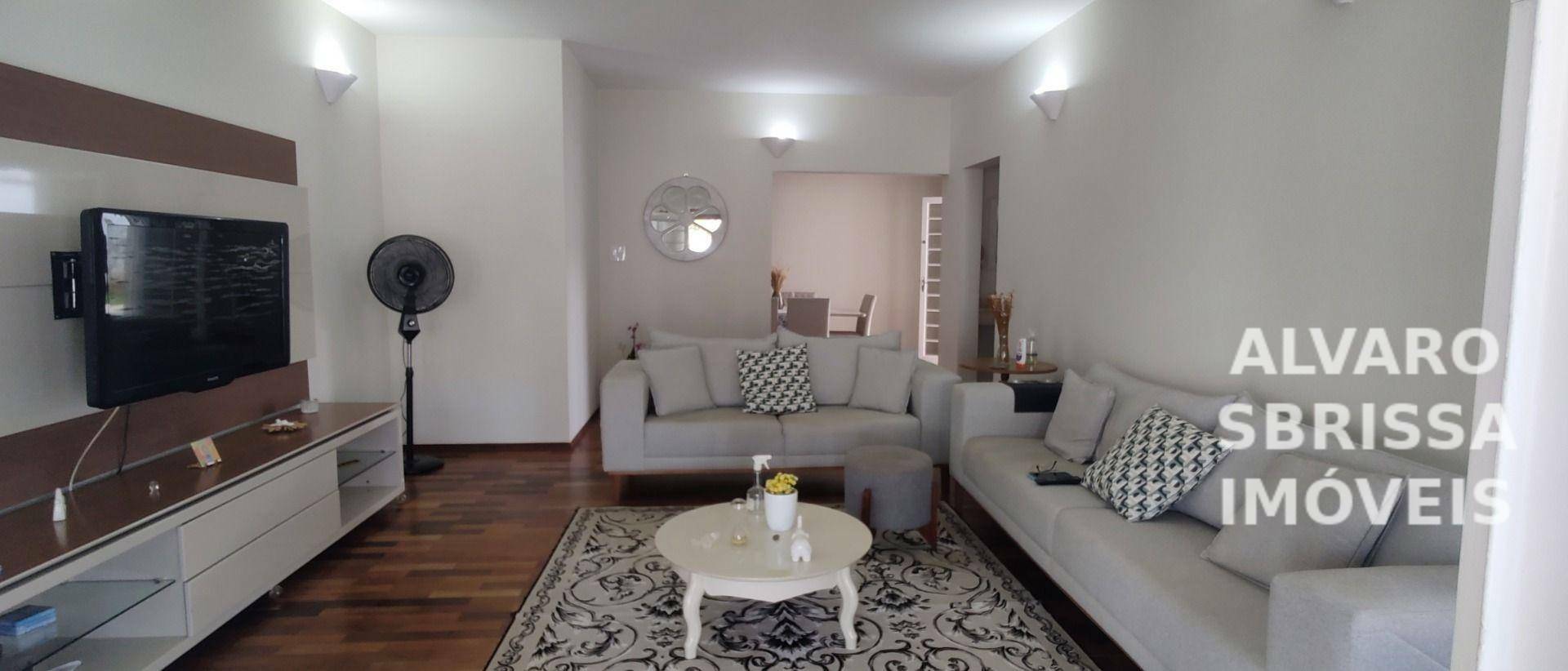Casa à venda com 3 quartos, 255m² - Foto 4