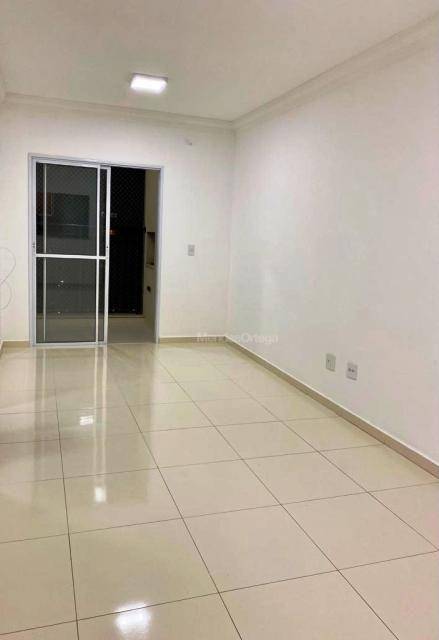 Apartamento para alugar com 2 quartos, 60m² - Foto 3