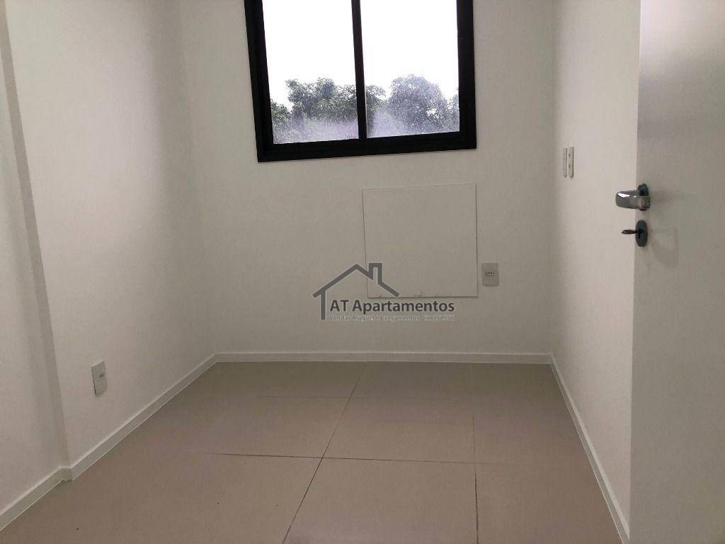 Apartamento para alugar com 3 quartos, 70m² - Foto 15