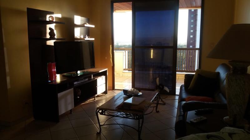 Apartamento à venda com 3 quartos, 107m² - Foto 3