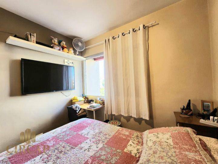 Apartamento à venda com 3 quartos, 107m² - Foto 10