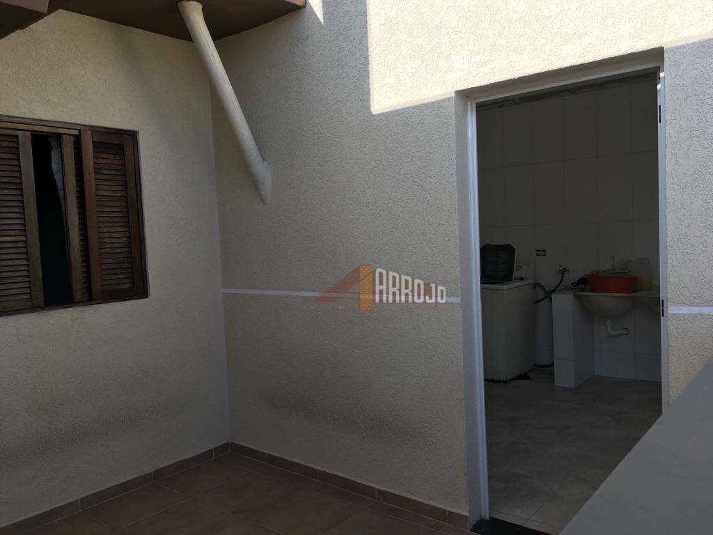 Sobrado à venda com 3 quartos, 200m² - Foto 20