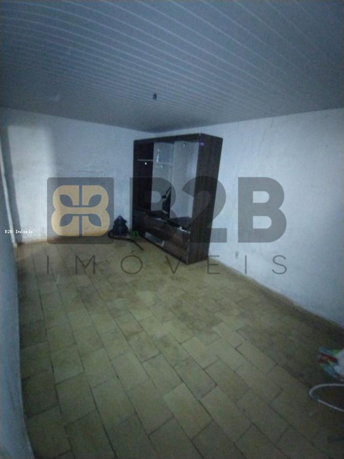 Casa à venda com 3 quartos, 200m² - Foto 10