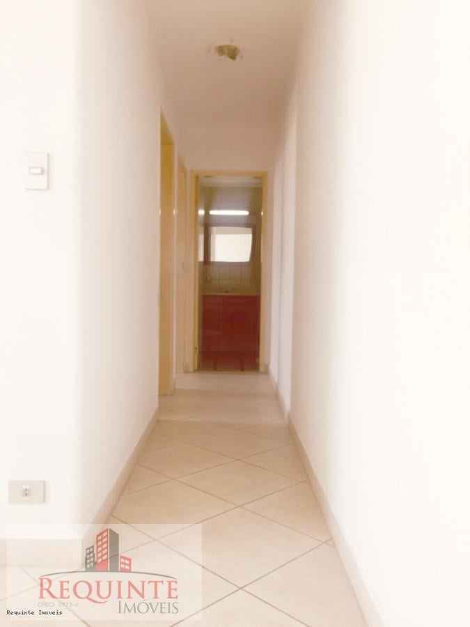 Apartamento à venda com 2 quartos, 75m² - Foto 7