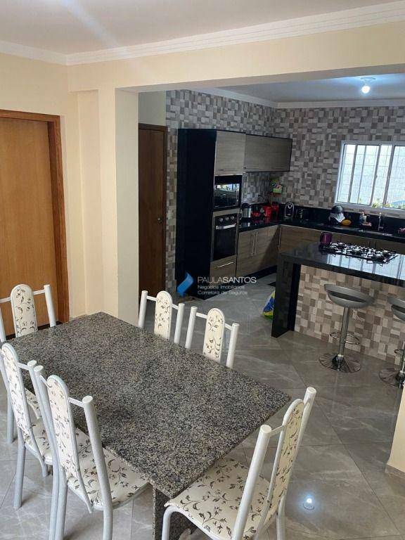 Casa à venda com 3 quartos, 271m² - Foto 3