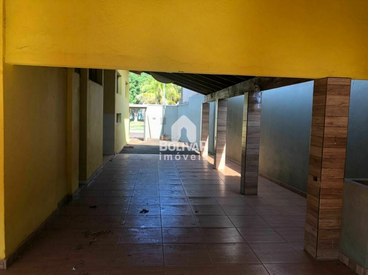 Casa à venda com 3 quartos, 250m² - Foto 20