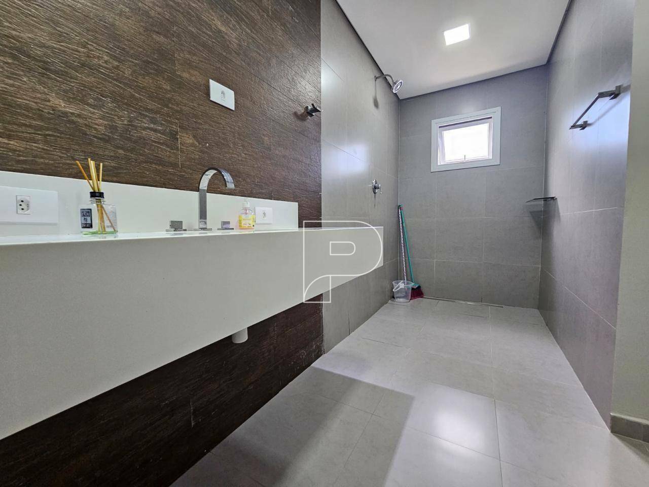 Casa de Condomínio à venda com 4 quartos, 230m² - Foto 13