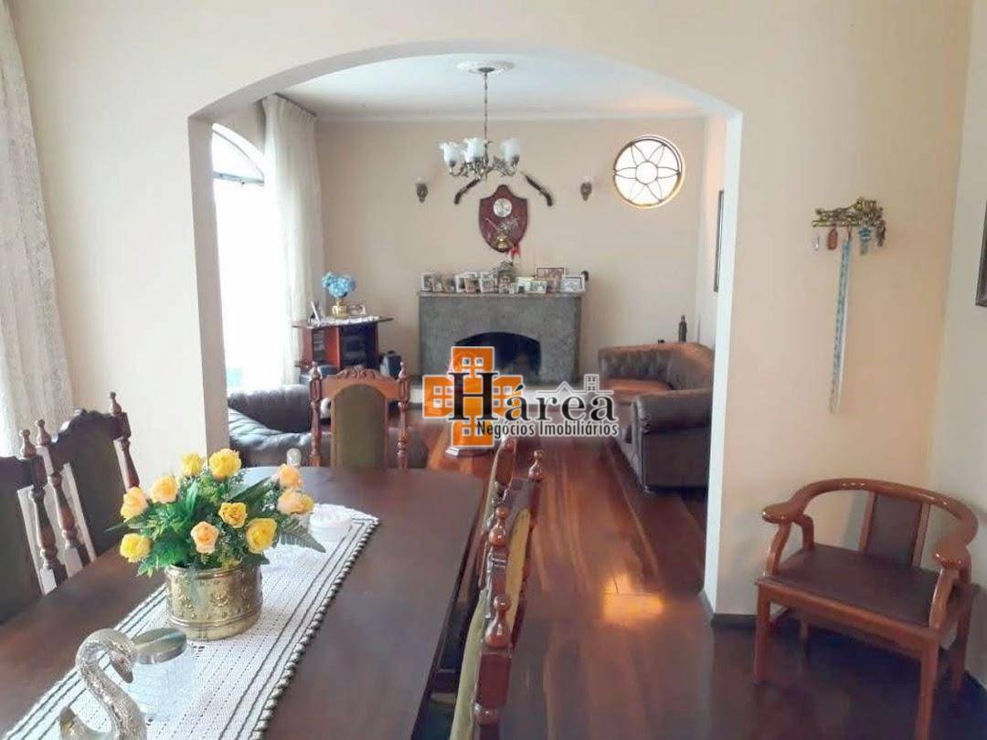 Sobrado à venda com 4 quartos, 214m² - Foto 4