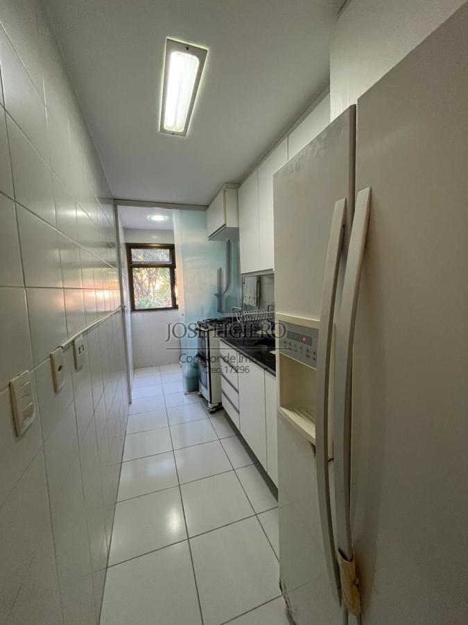 Apartamento à venda com 3 quartos, 77m² - Foto 13