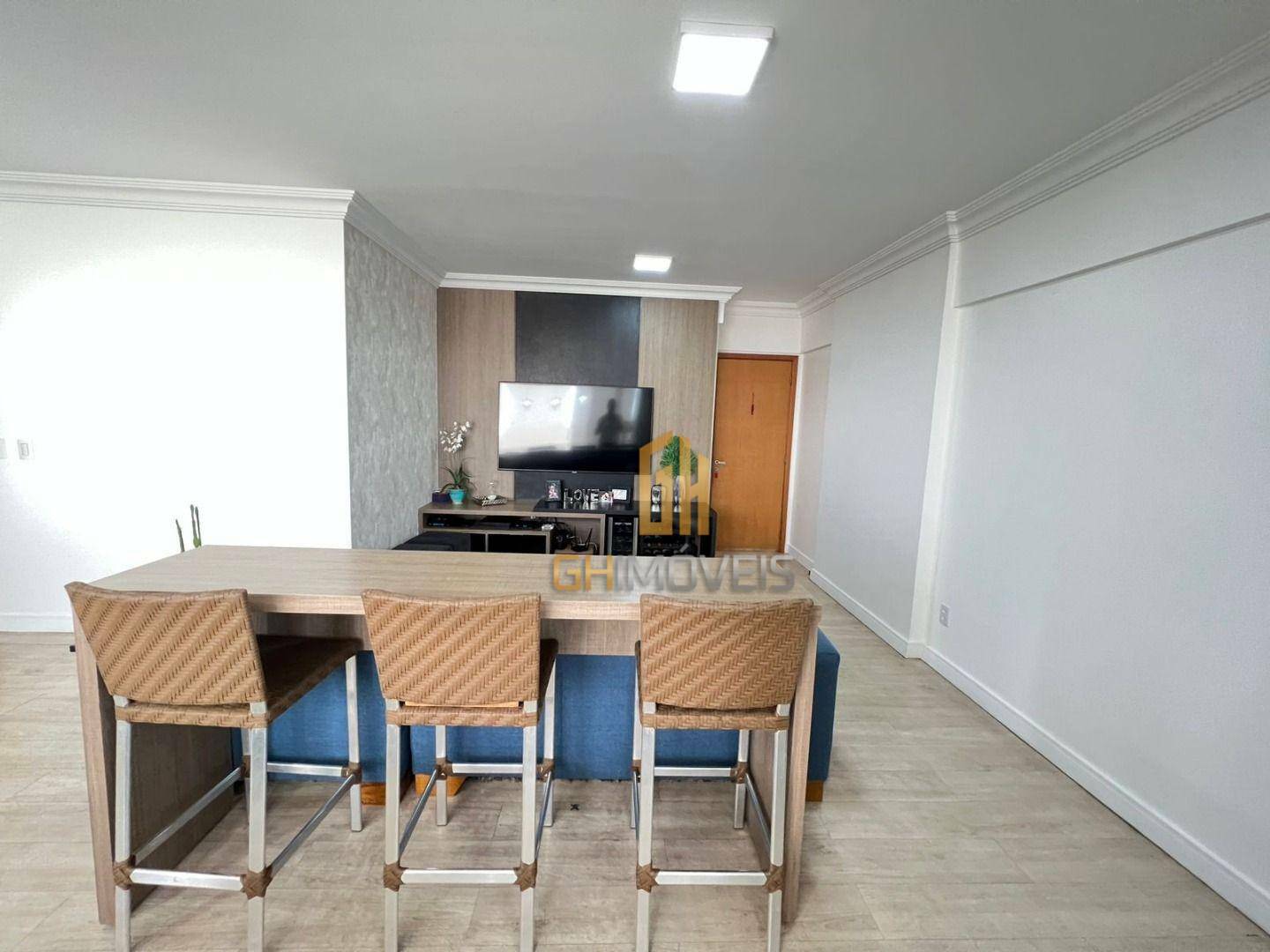 Apartamento à venda com 3 quartos, 109m² - Foto 2