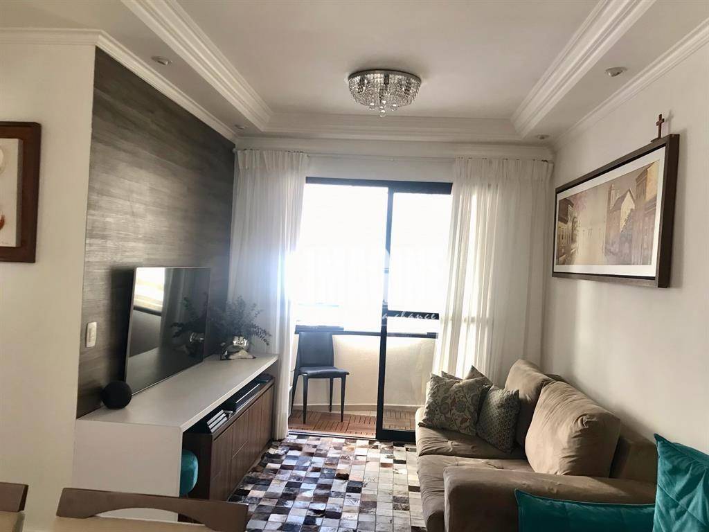 Apartamento à venda com 2 quartos, 64m² - Foto 1