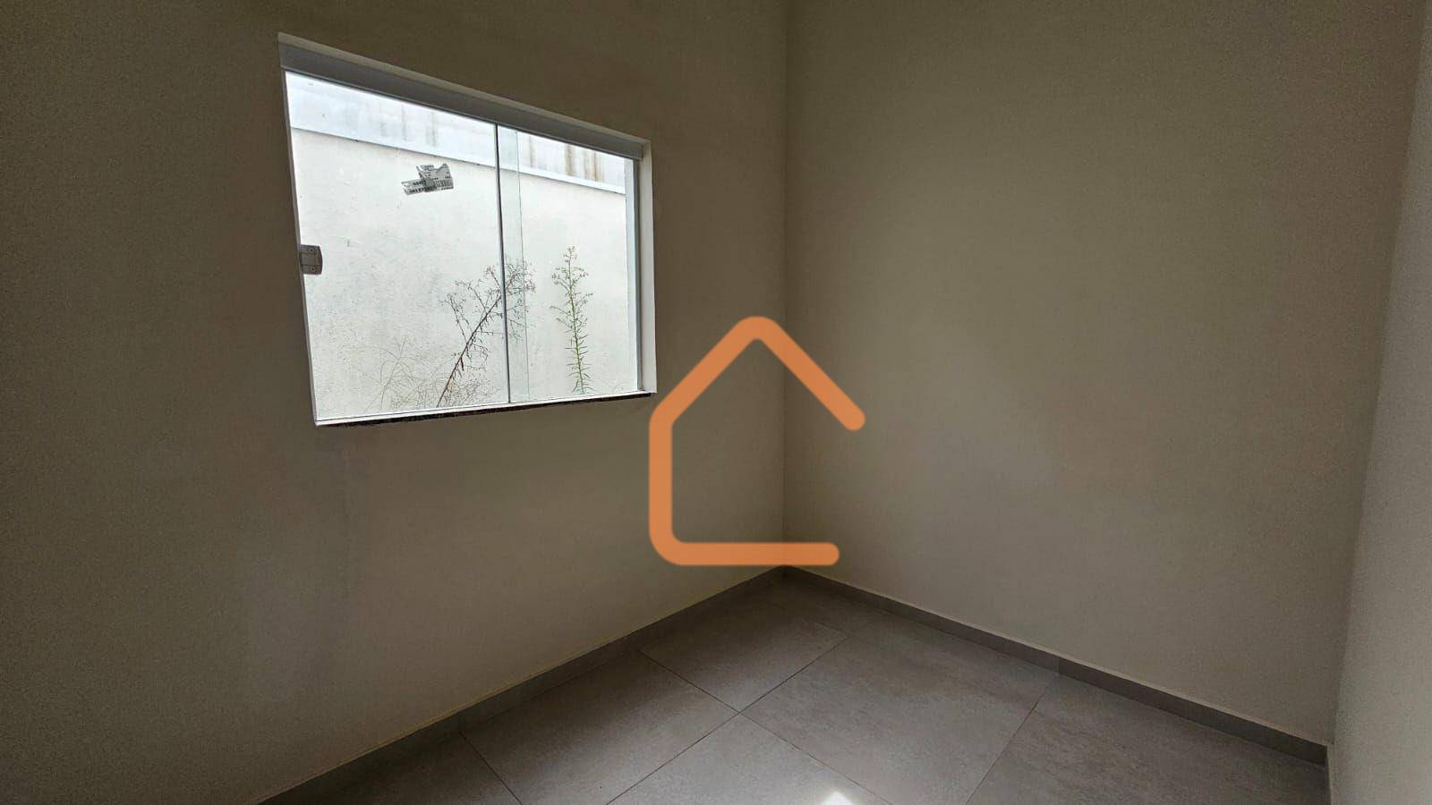 Casa à venda com 3 quartos, 90m² - Foto 14