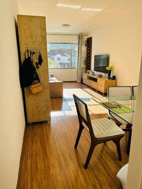 Apartamento à venda com 2 quartos, 75m² - Foto 7