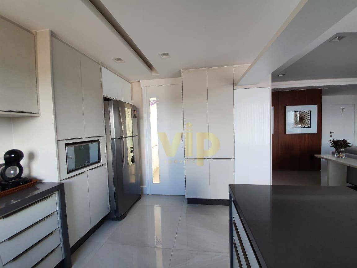 Apartamento à venda com 3 quartos, 120m² - Foto 4