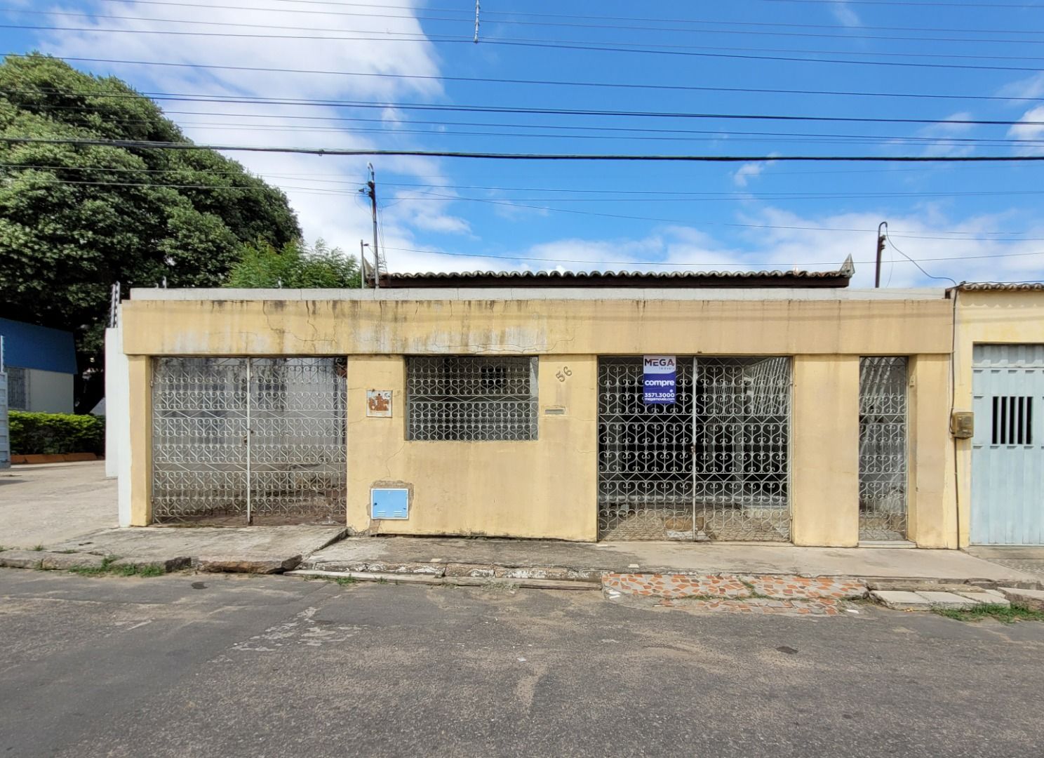 Casa à venda com 4 quartos, 300M2 - Foto 1