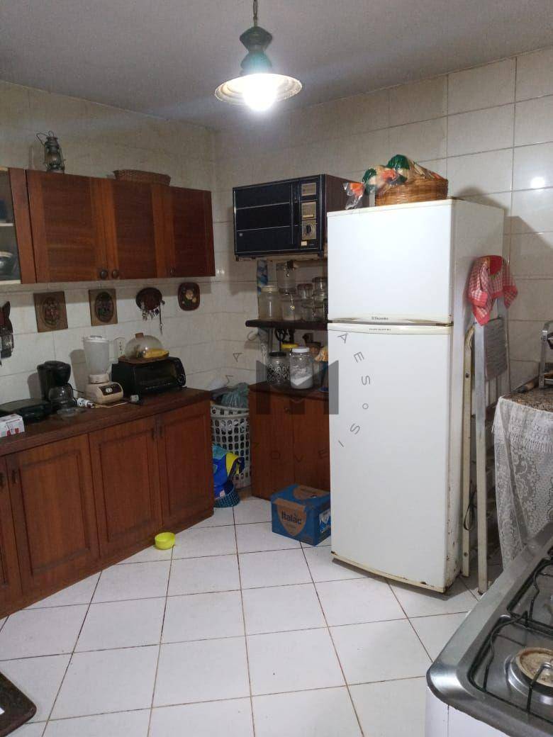 Casa à venda com 3 quartos, 191m² - Foto 12