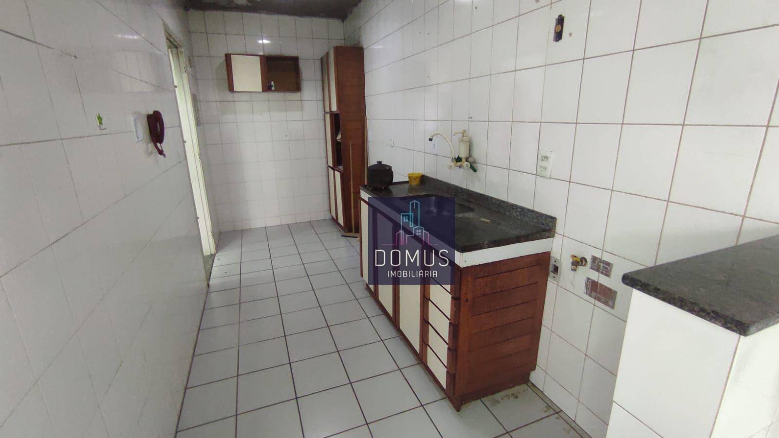 Apartamento à venda com 2 quartos, 75m² - Foto 8