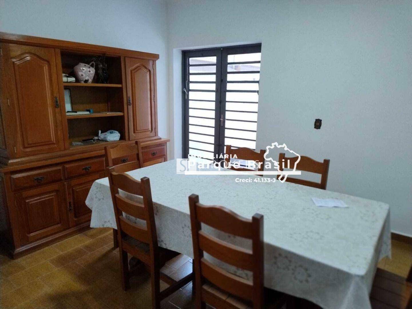 Casa à venda com 3 quartos, 200m² - Foto 17