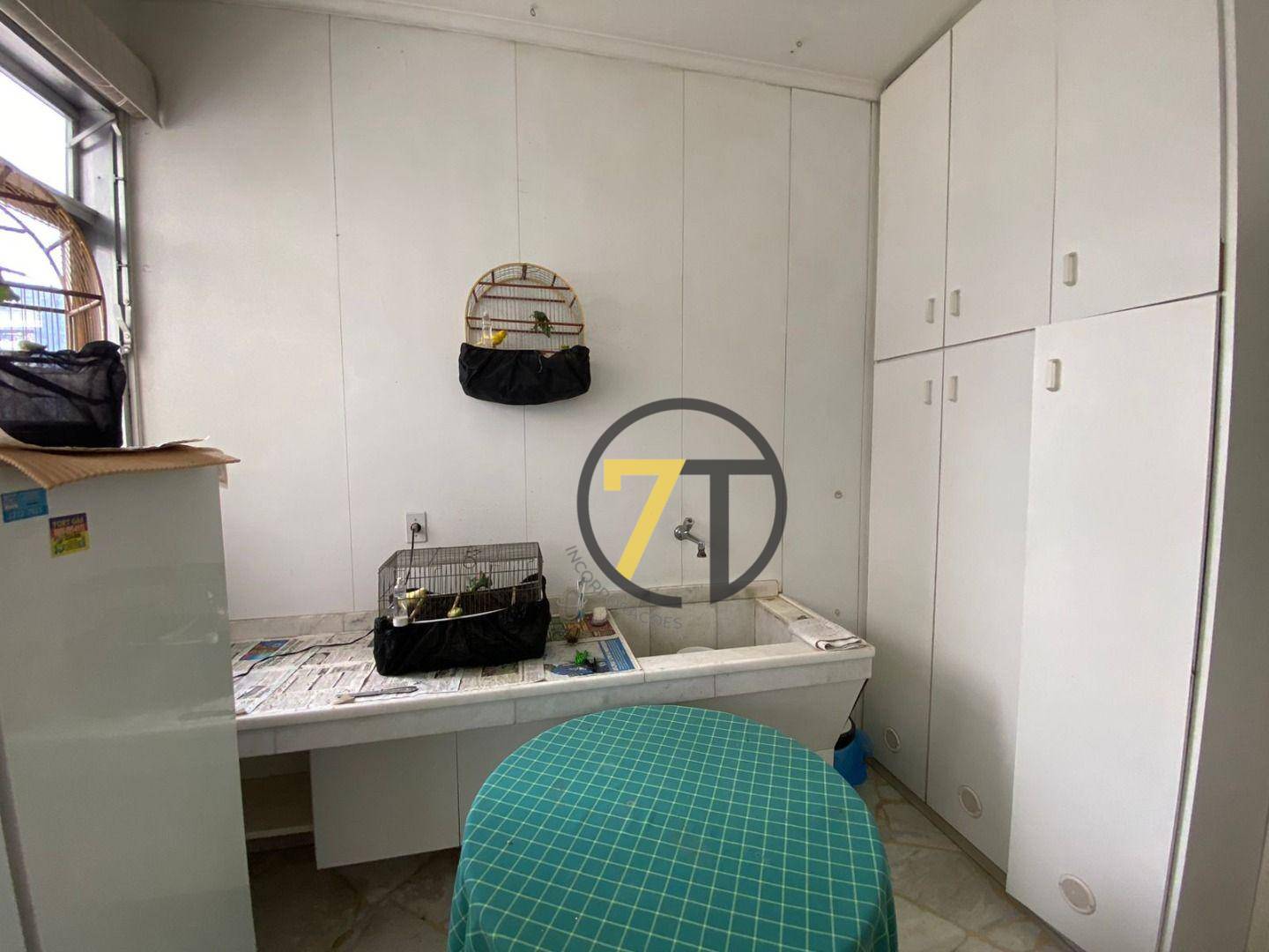 Apartamento à venda com 4 quartos, 182m² - Foto 22