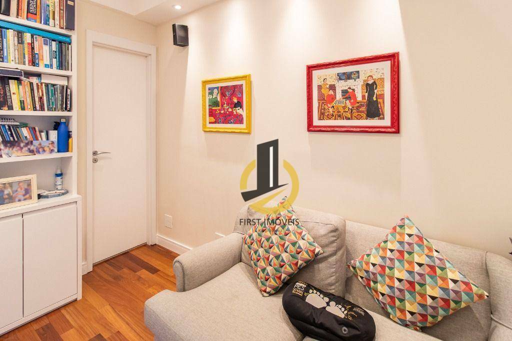 Apartamento à venda com 4 quartos, 215m² - Foto 17