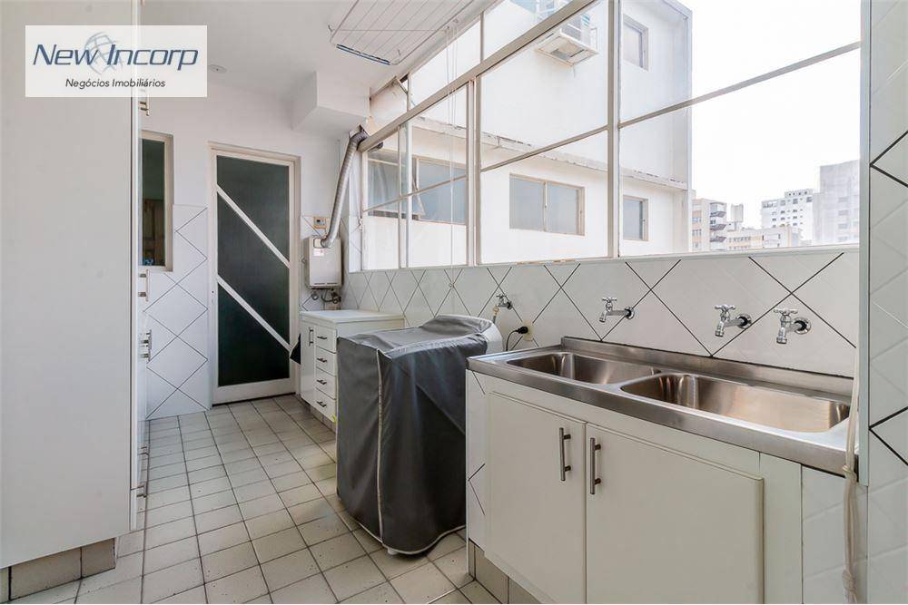 Apartamento à venda com 3 quartos, 243m² - Foto 25