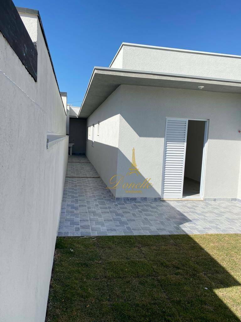 Casa à venda com 2 quartos, 60m² - Foto 5