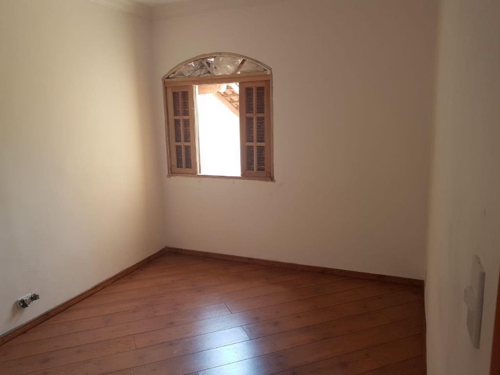 Sobrado à venda com 2 quartos, 380m² - Foto 7