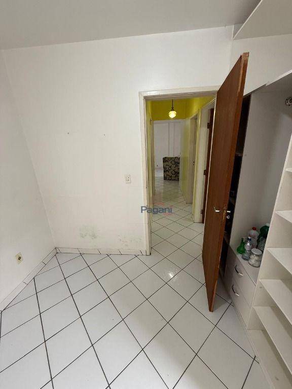 Apartamento à venda com 3 quartos, 81m² - Foto 24