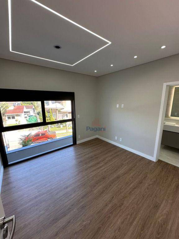 Casa à venda com 3 quartos, 192m² - Foto 17