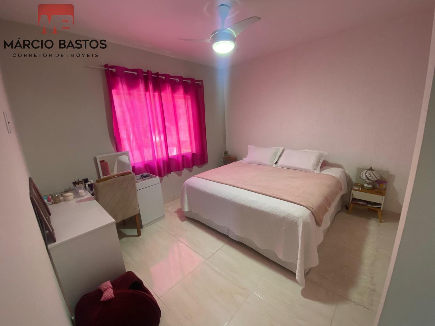 Casa à venda com 2 quartos, 1025m² - Foto 13