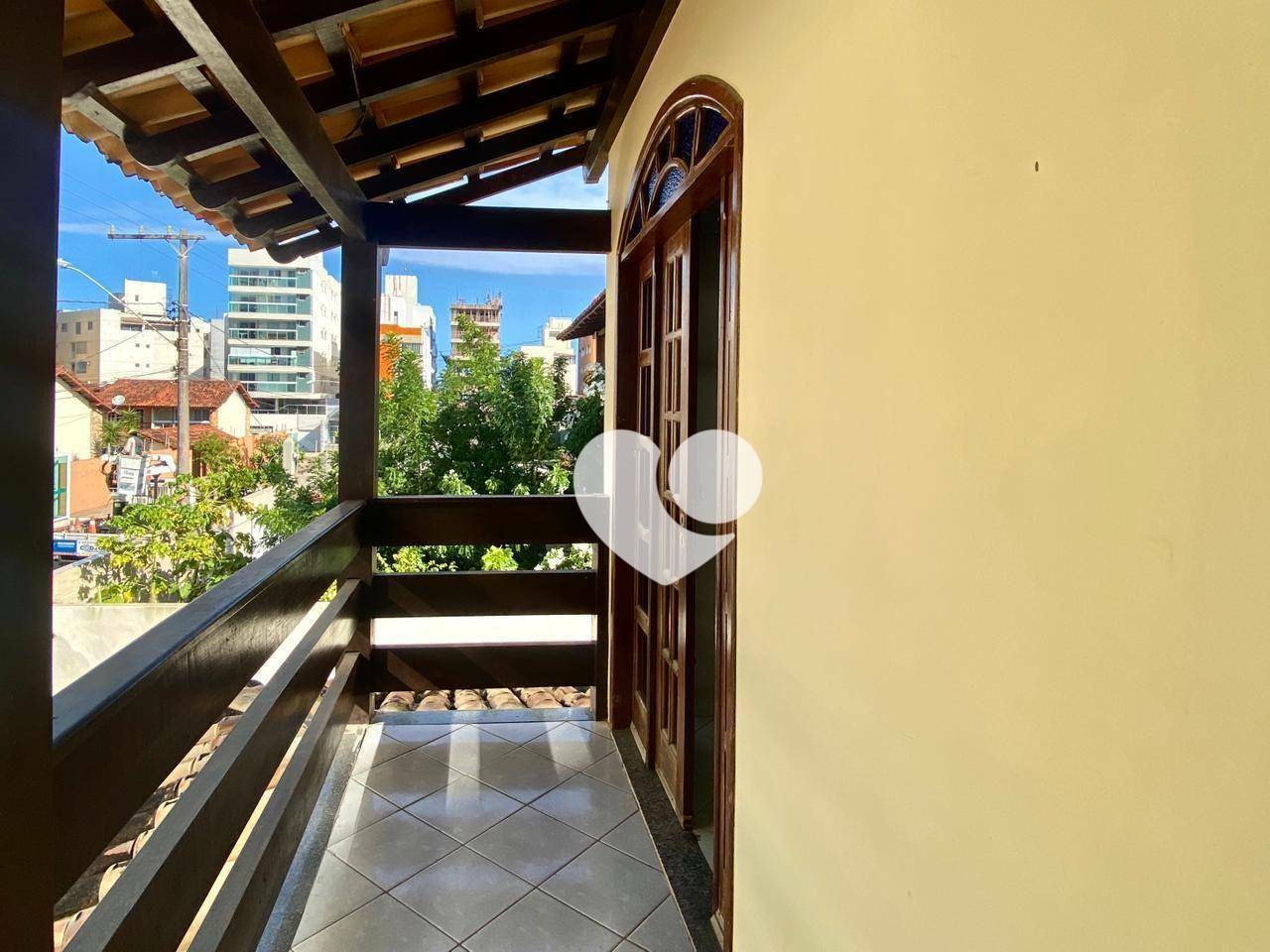 Casa à venda com 4 quartos, 220m² - Foto 5