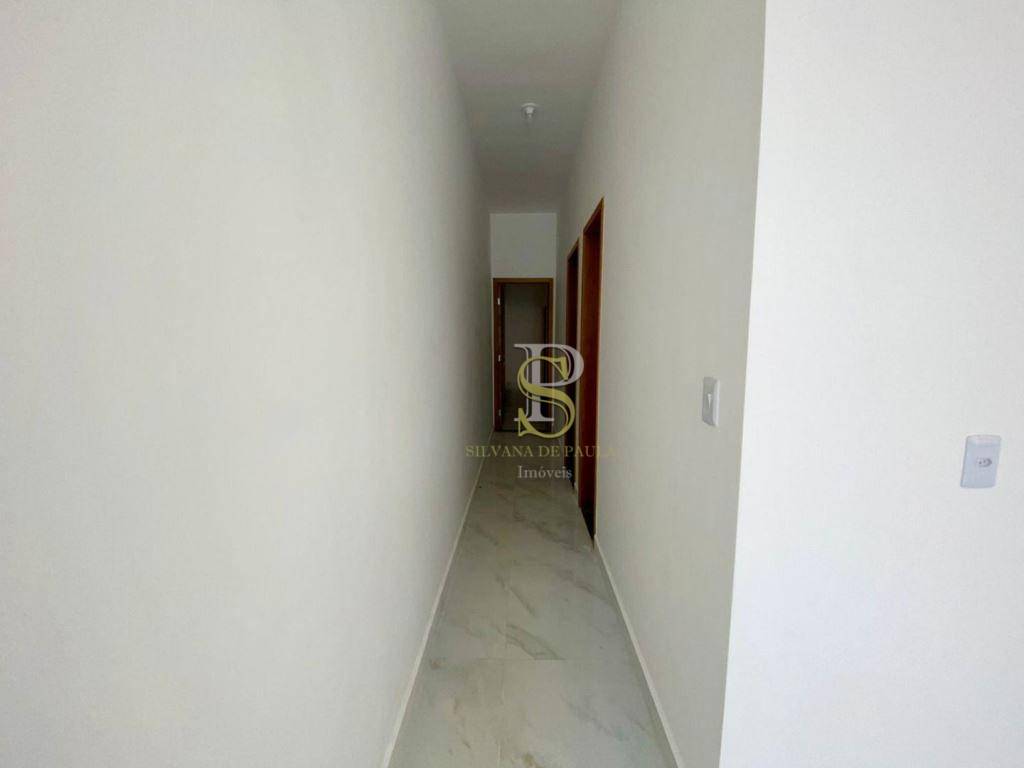 Casa à venda com 2 quartos, 65m² - Foto 18