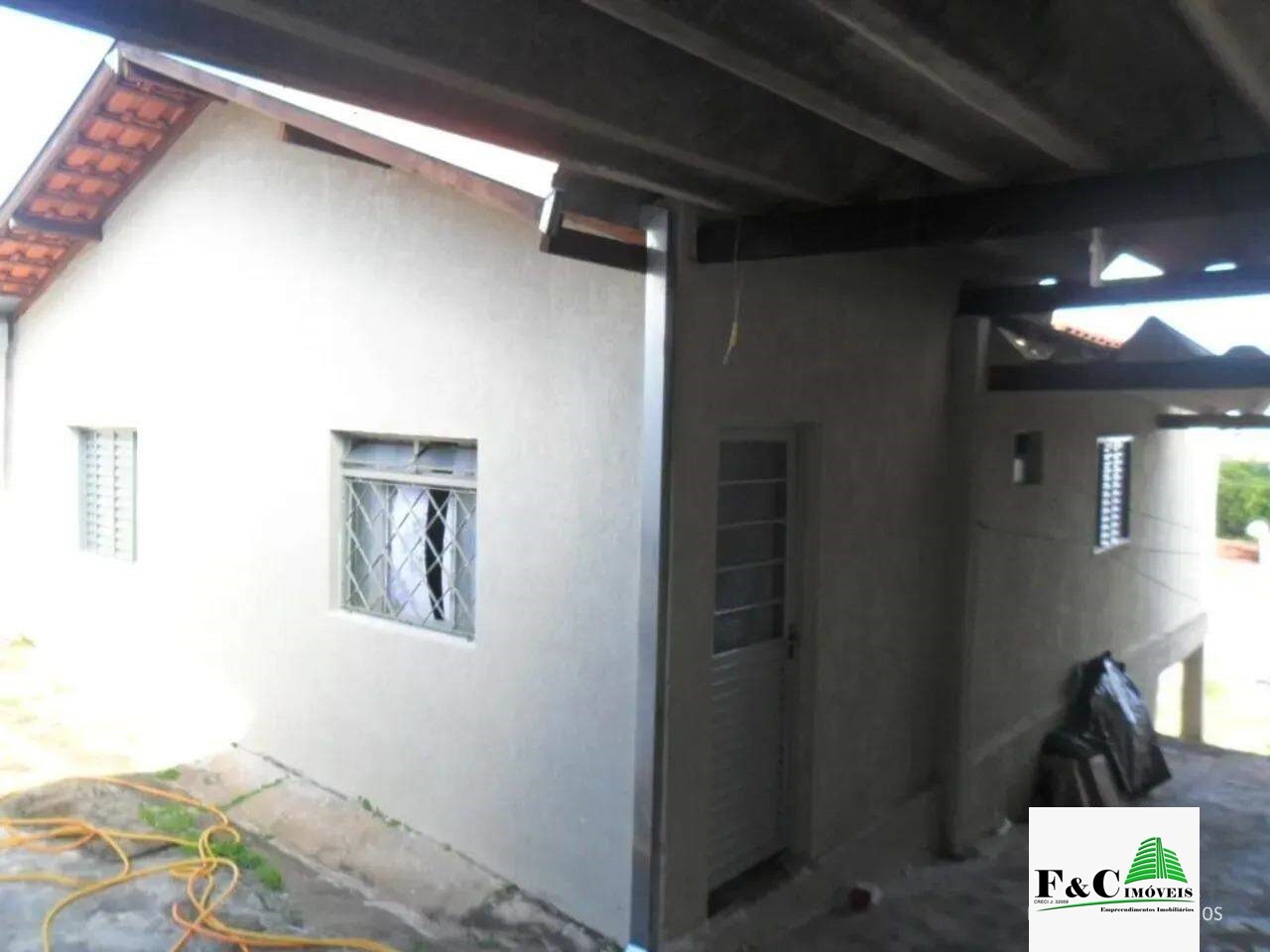 Casa à venda com 3 quartos, 250m² - Foto 3